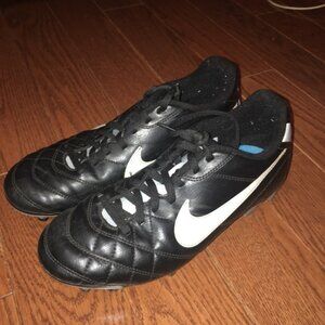 nike cleats!! 9/10